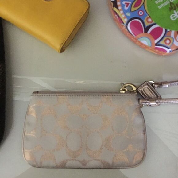 COACH METALLIC Taupe Wristlet! - Picture 11 of 11